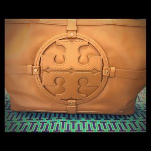 Tory Burch-Holly RESERVED @allenaber